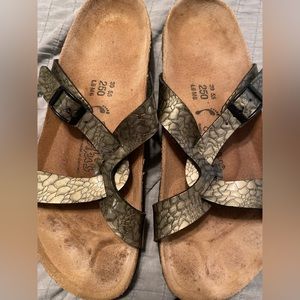Womens size 8 birks